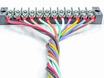 連接器端子電子密封膠，聚力為電子電器領(lǐng)域提供粘接案例