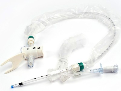 醫(yī)療導管瞬間膠案例，聚力PP粘PVC塑料膠水強力粘接