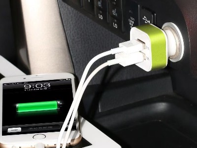 車載充電器用膠案例，聚力塑料快干膠解決用膠難題
