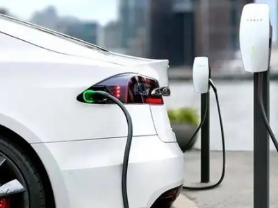 新能源充電樁使用聚厲牌防水電子密封膠案例！